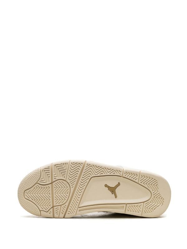 4AB87F03-7885-4885-AECE-ECEEEBBC6EE5 Air Jordan 4 Retro « White & Gold »